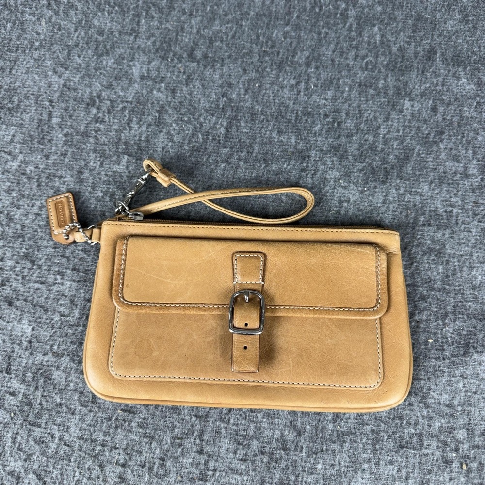 Coach Wristlet Clutch Bag Womens Small Tan Leather Buckle Strap Zip Pocket